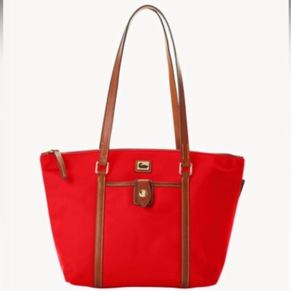 NEW Dooney & Bourke‎ Wayfarer Zip Tote